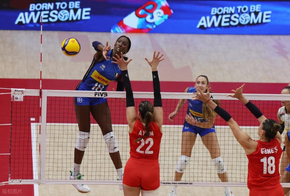 src, 联赛冠军, 军的女排球